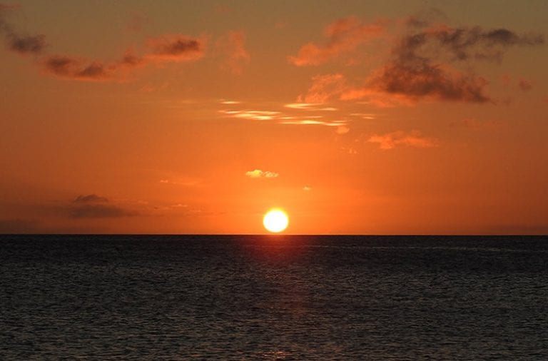 Anatomy of Bonaire's elusive green flash.