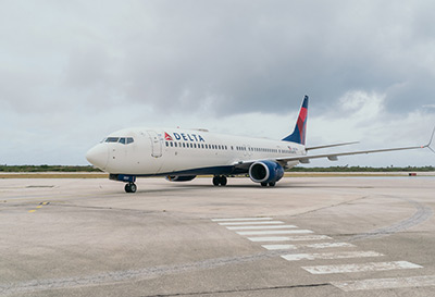 Delta Airlines arriving on Bonaire