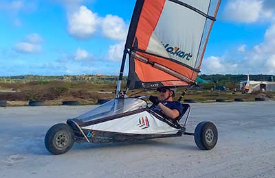 Dave Lussier, a Wolrd Speed Record Holder in landsailing, visits Bonaire. Dave Lussier, a Wolrd Speed Record Holder in landsailing, visits Bonaire.