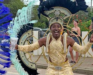 All smiles during Carnival 2024 - Photo by Ellen Muller